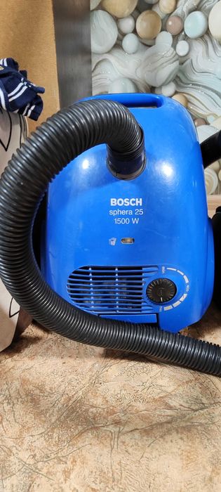 Пилосос Bosch Sphera.