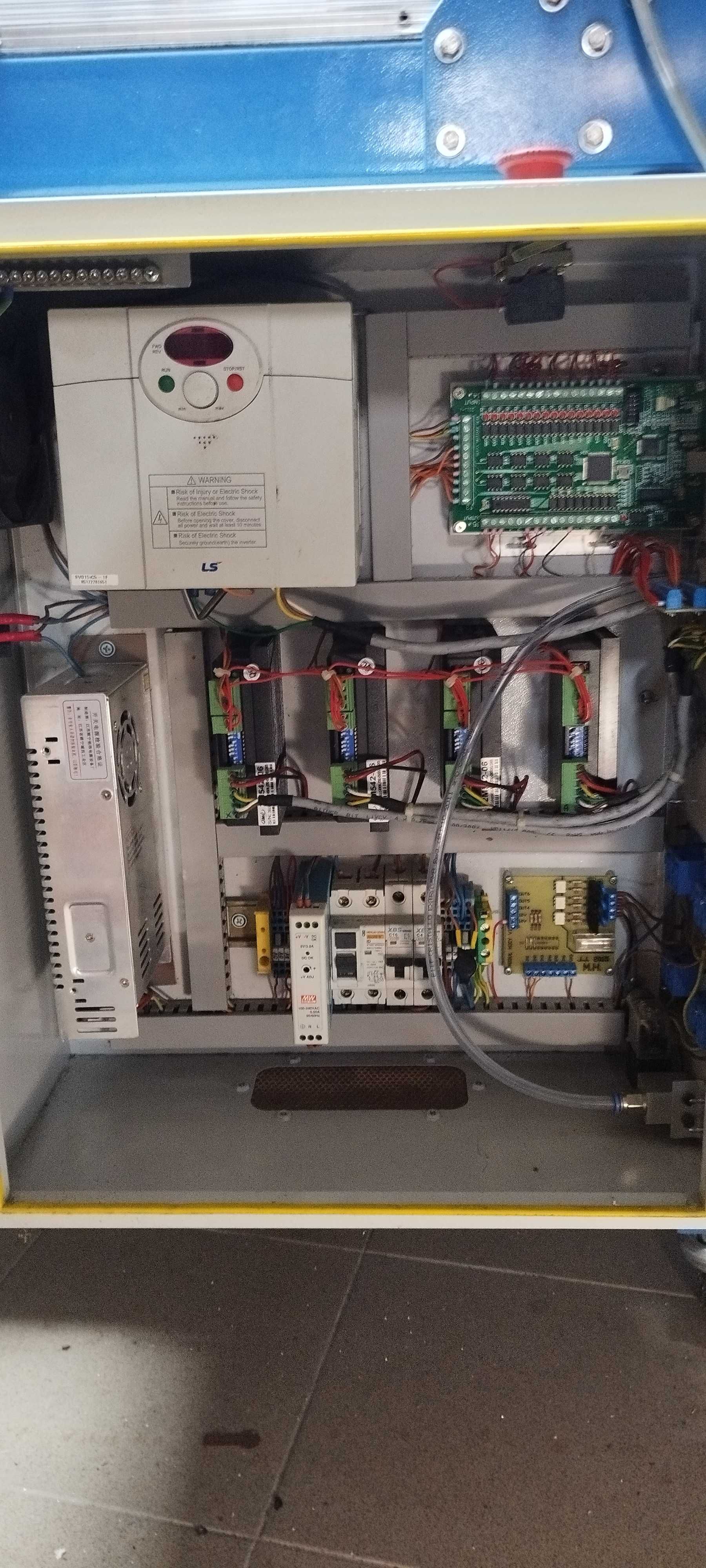 Frezarka 4 osiowa CNC Mach3
