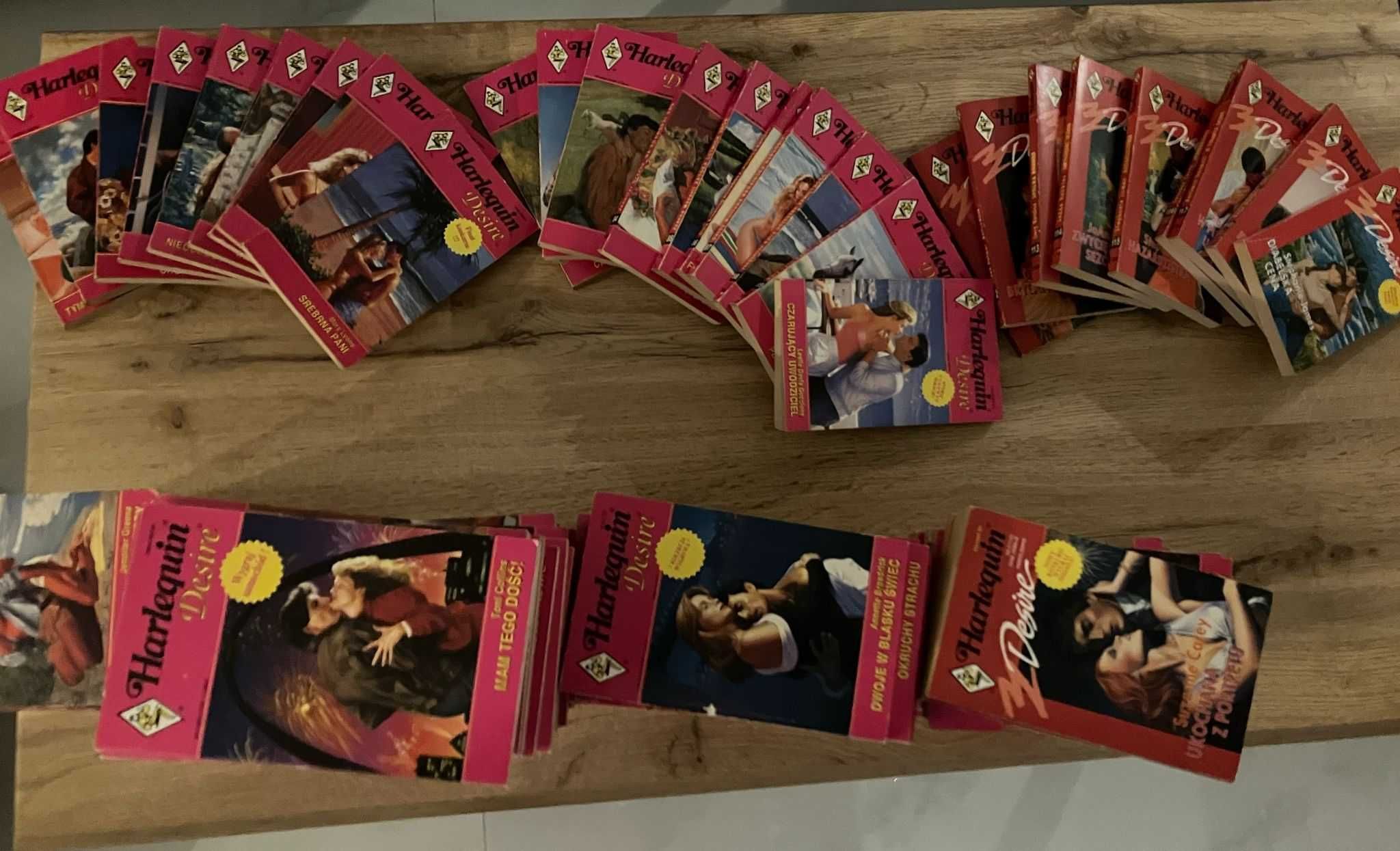Seria różowa książek Harlequin Desire – 119 sztuk, 1 zł/1 szt