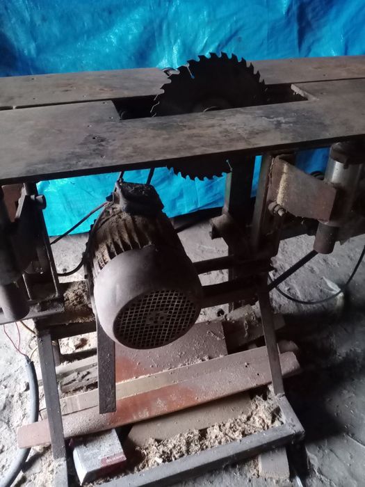 Продам циркулярку у повністю робочому стані!!!