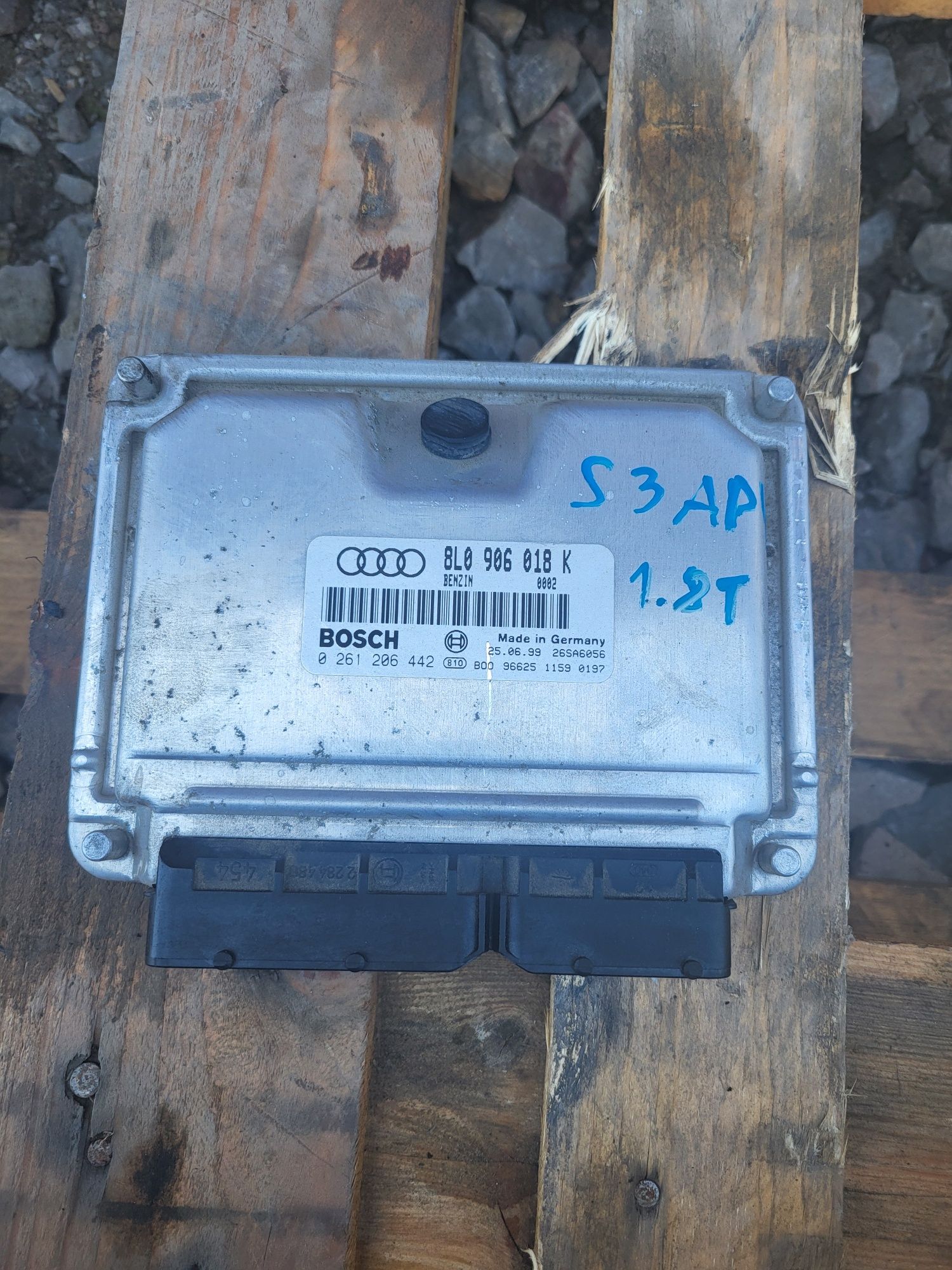 Sterownik Silnika 1.8T APY BAM Audi Skoda Volkswagen 8L0.906.018.K