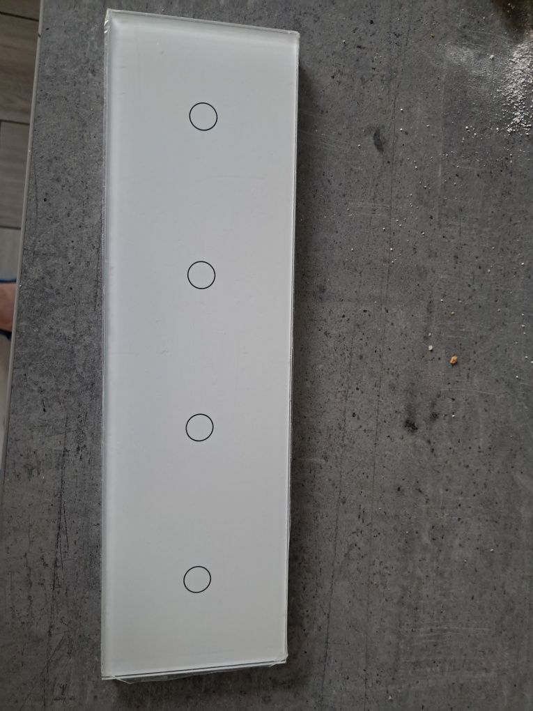 Włącznik szklany dotykowy smart home