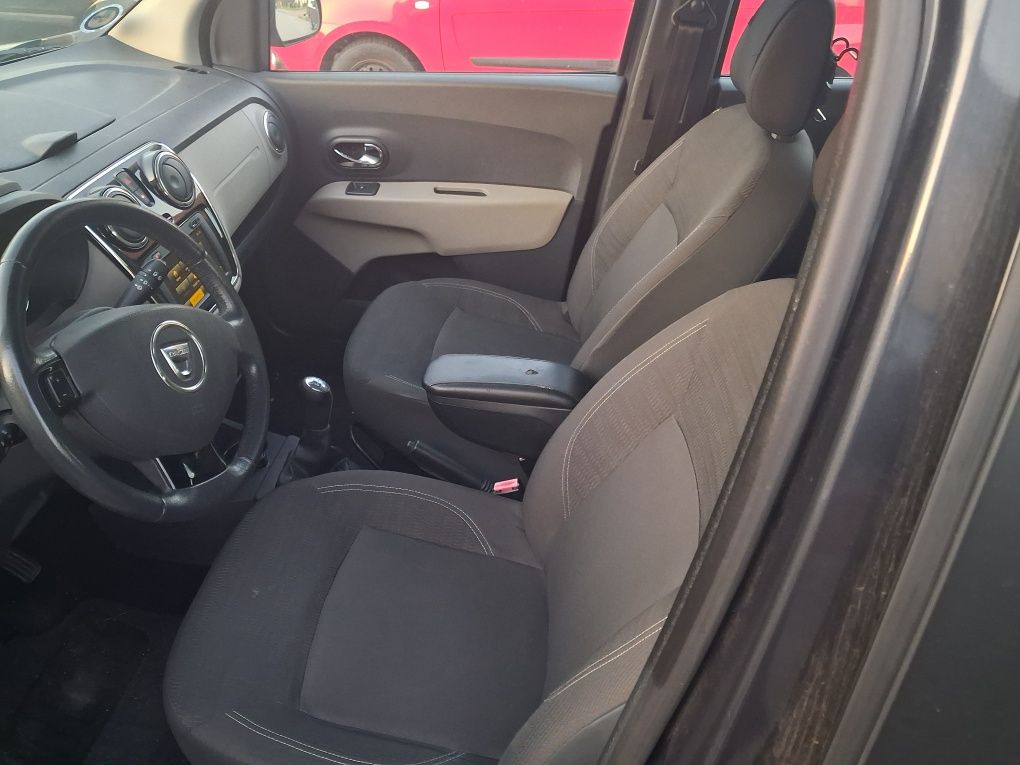 Dacia Lodgy 1.6 MPI 85 Laureate z klimą elektryką modell 2013