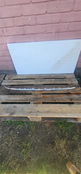 Passat B8 listwa chrom zderzak przedni