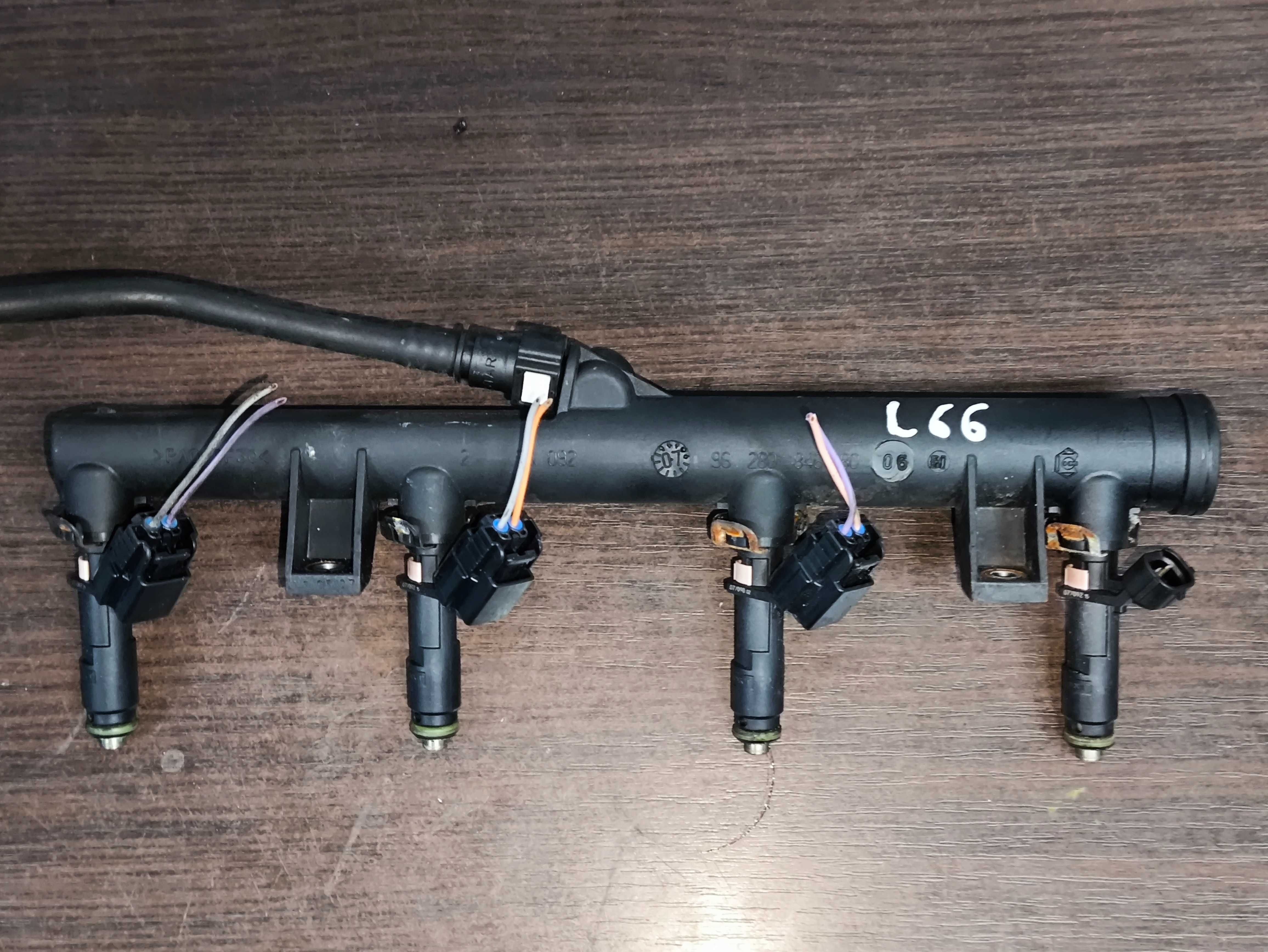 Listwa wtryskowa wtryski Citroen C4 Picasso 1.8b 9628/084/680 Siedlce