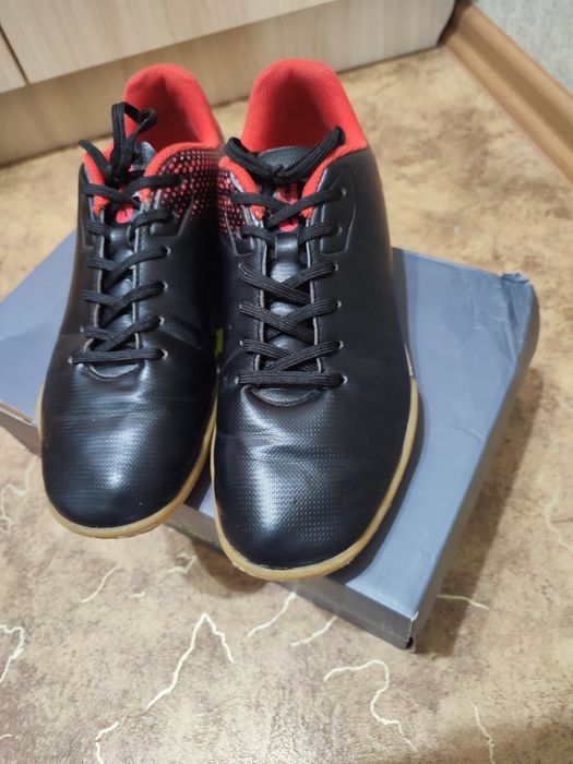 Бутси чоловічі б/у Demix Goal 2 TF р.42 27 см сороконожки кросівки кро