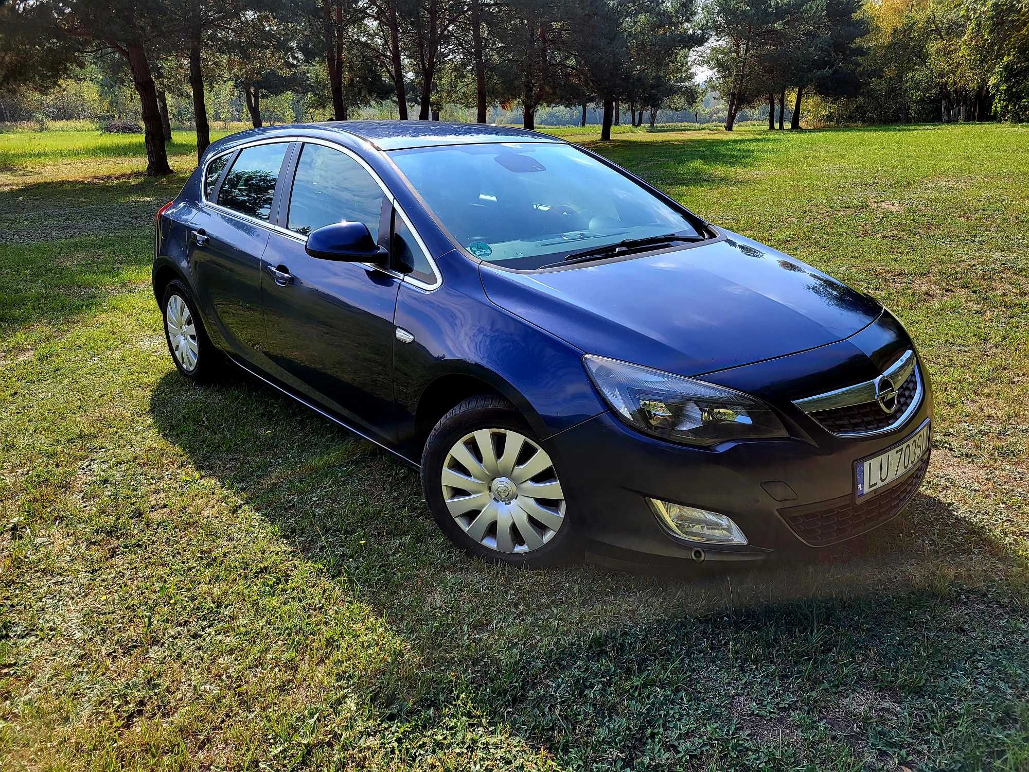 Opel  astra j 1.4 turbo 140km brc lpg nowa butla wazna do 2034