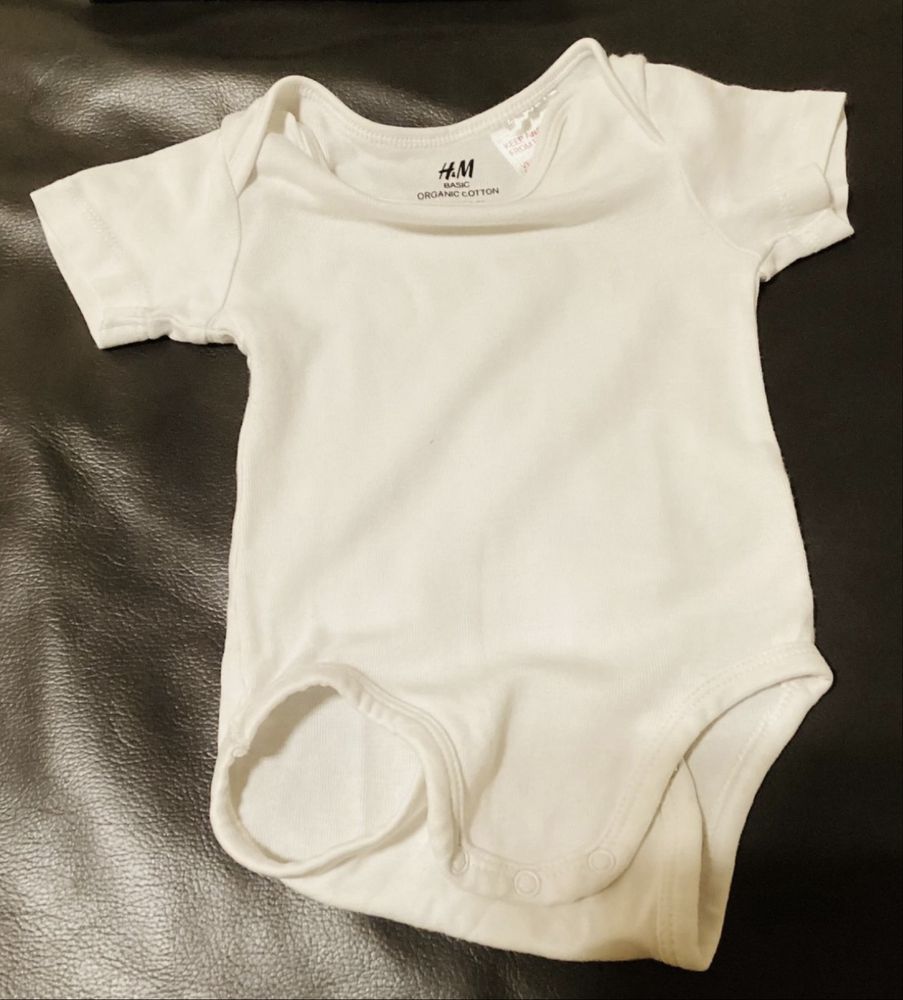 Body niemowlęce Newbie 56 i body H&M 62