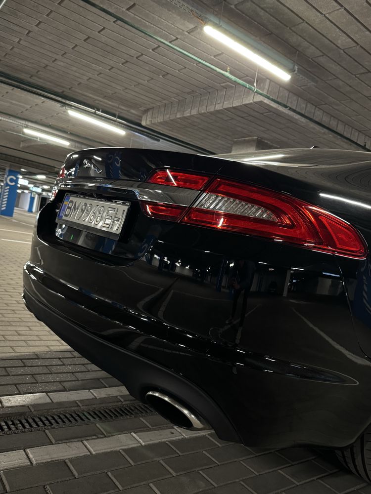 Найтильніший JAGUAR XF 2012 року 3.0 бенз