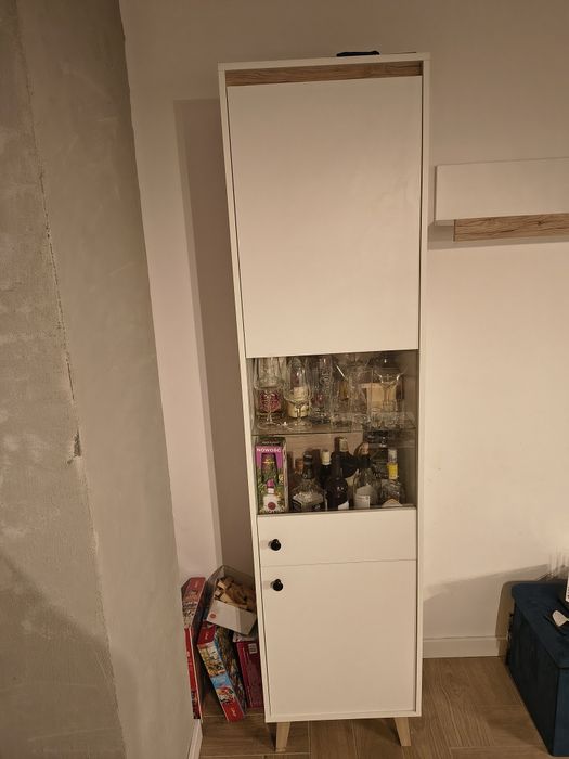 Meble do salonu. Witryna szafka RTV stolik