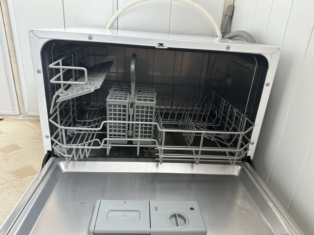 Посудомоечная машина Indesit ICD661EU