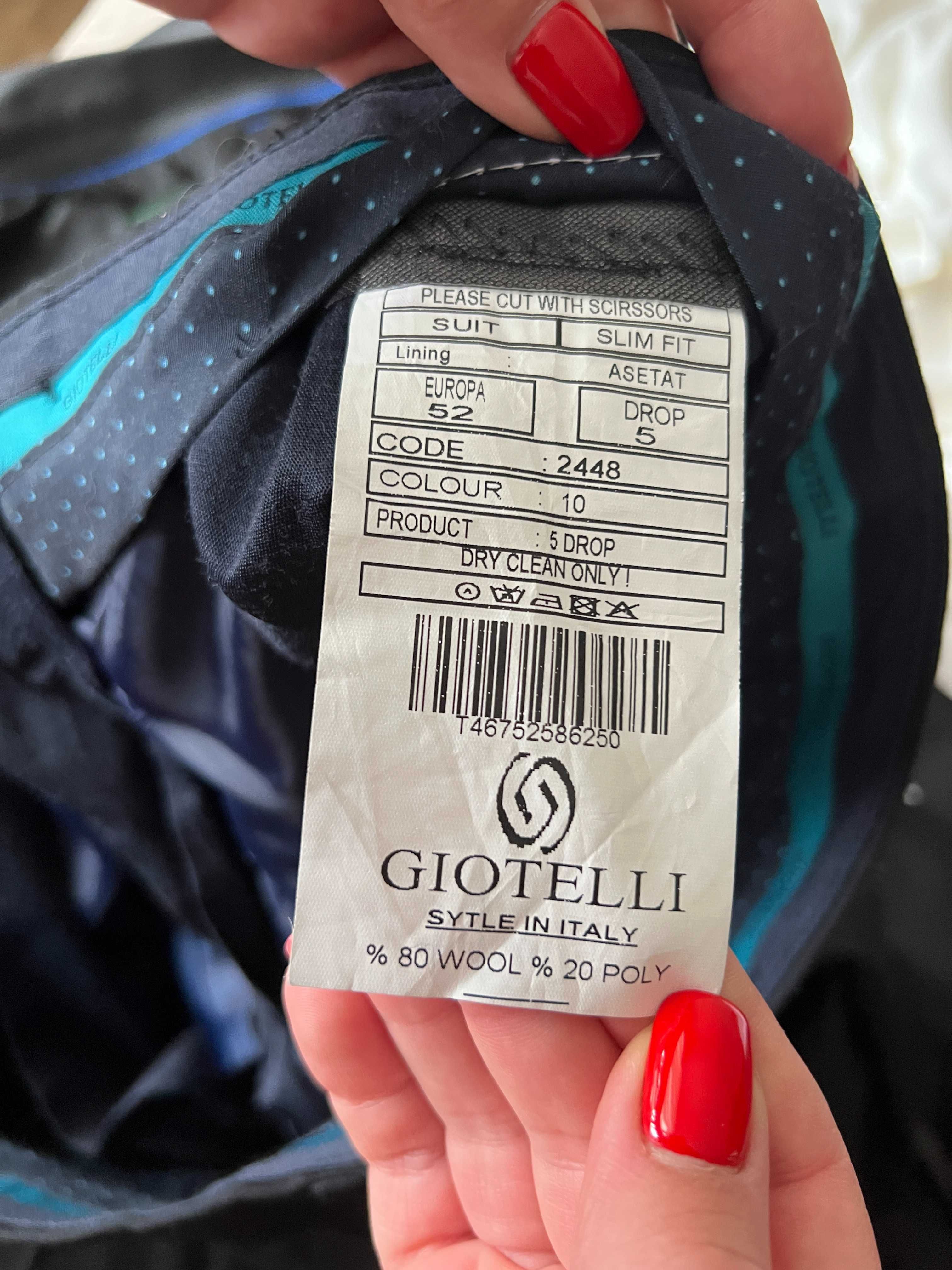 Мужской костюм смокинг GIOTELLI