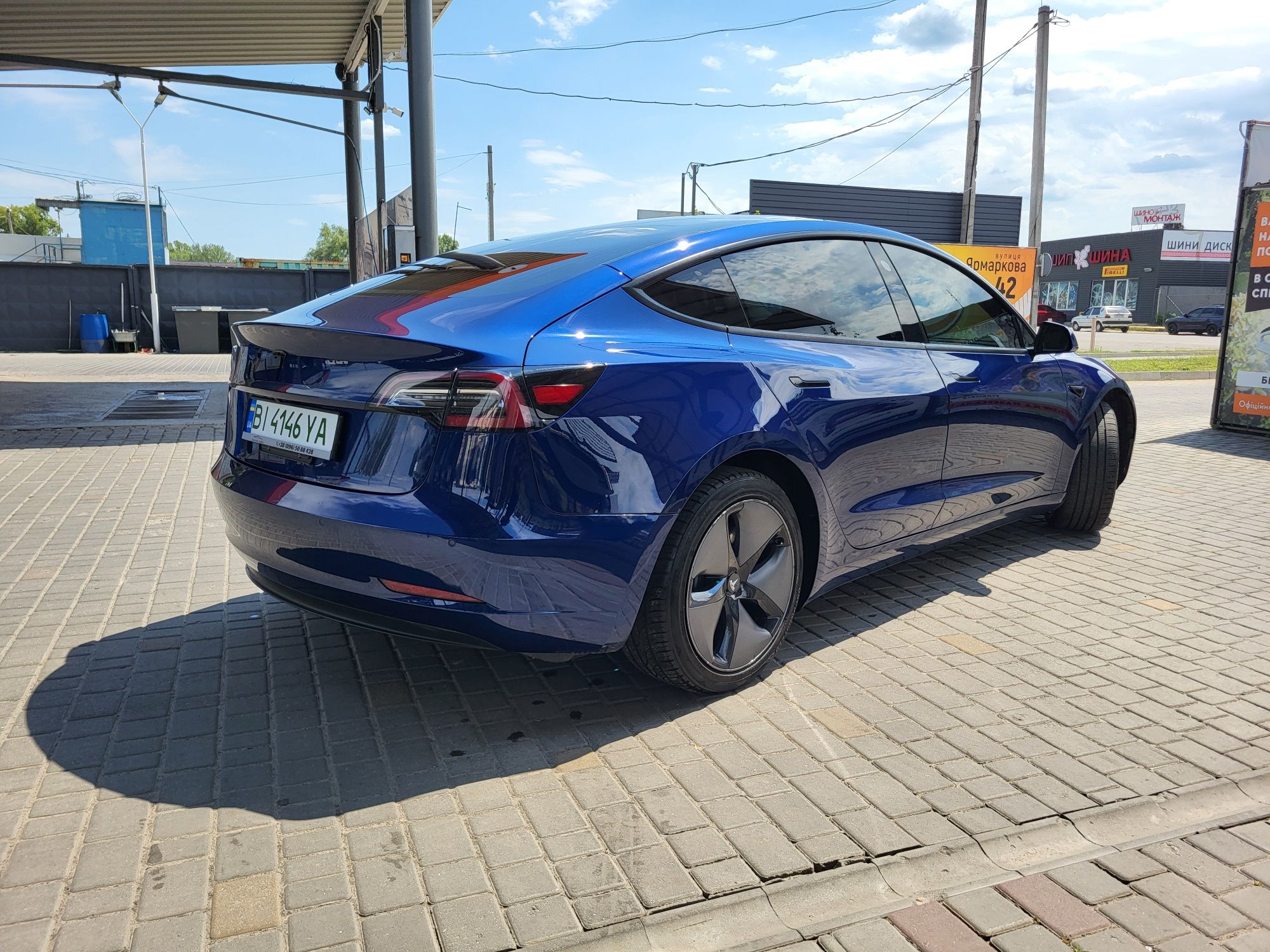 Tesla Model 3 LFP