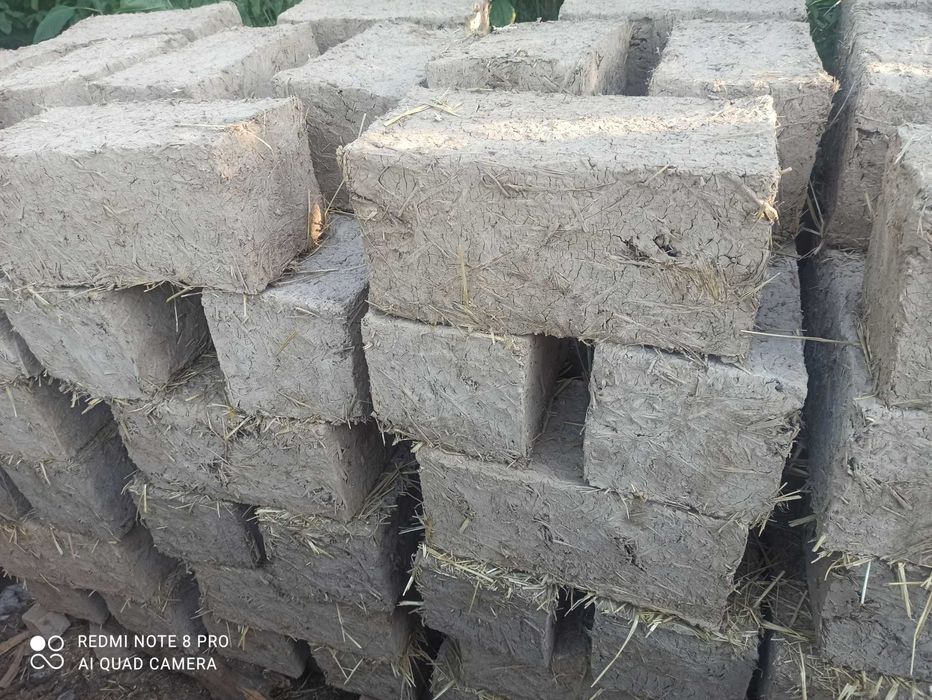 Продам саман  блок