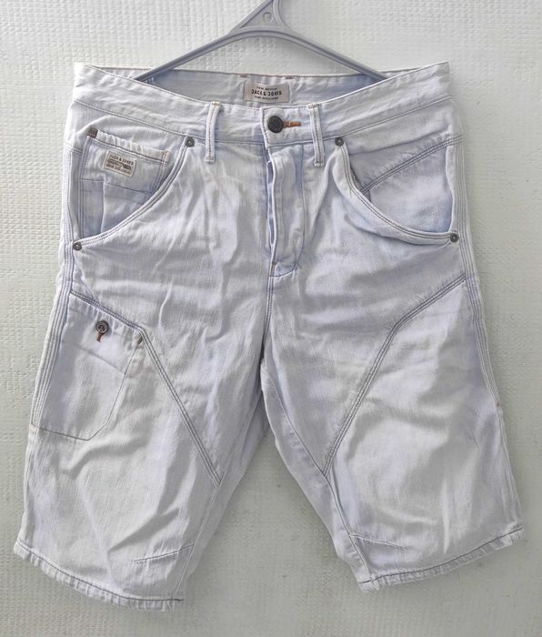 Шорти джинсові Jack & Jones 

розмір: M
