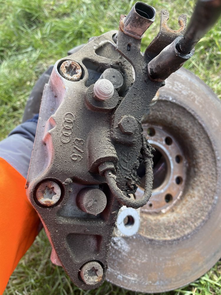 AUDI A4 B6 B7 A6 C6 swap hamulcy hamulce 320mm zaciski jarzma tarcze