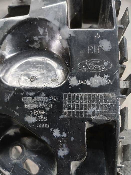 Кріплення бампера права сторона Ford Ranger 2019-2023