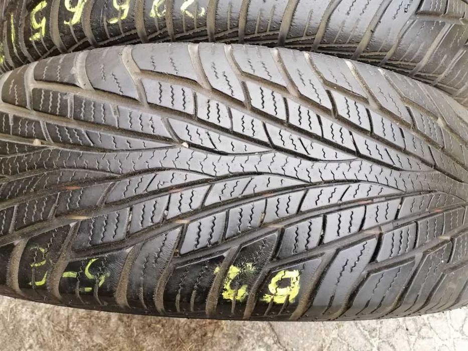 Maxxis Victra SUV 225/65R17 шини бу М+S Максіс 2 штуки