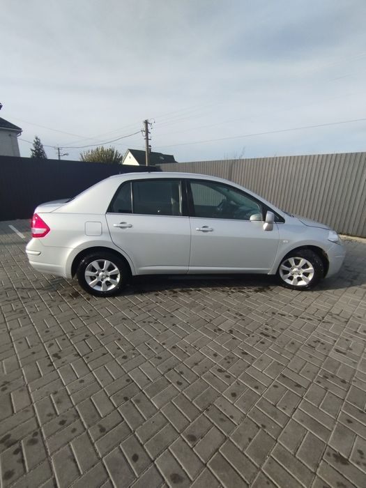 Продам Nissan Tiida
