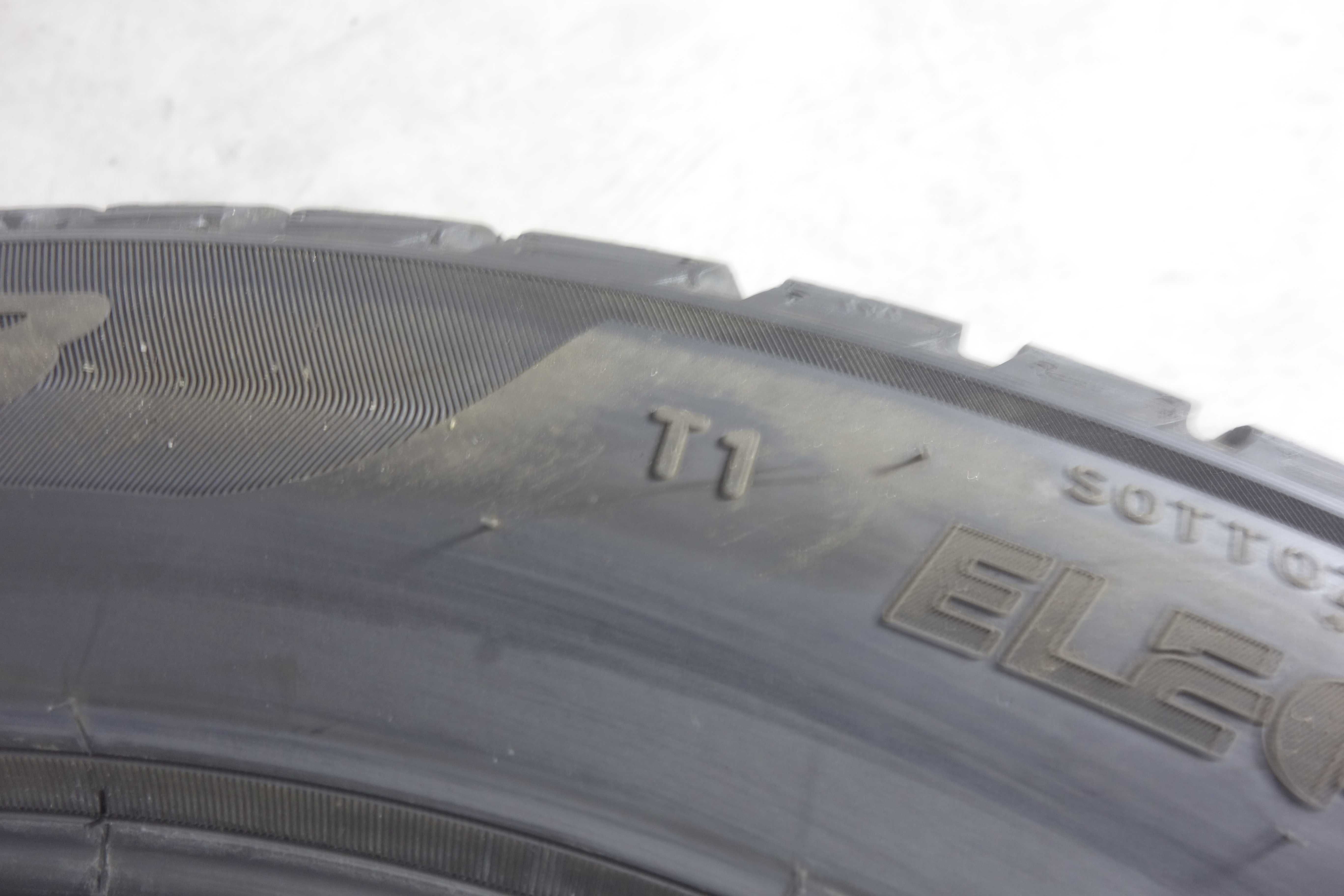 Opony zimowe 255/45/19 - PIRELLI Sotto Zero 3 T1 XL