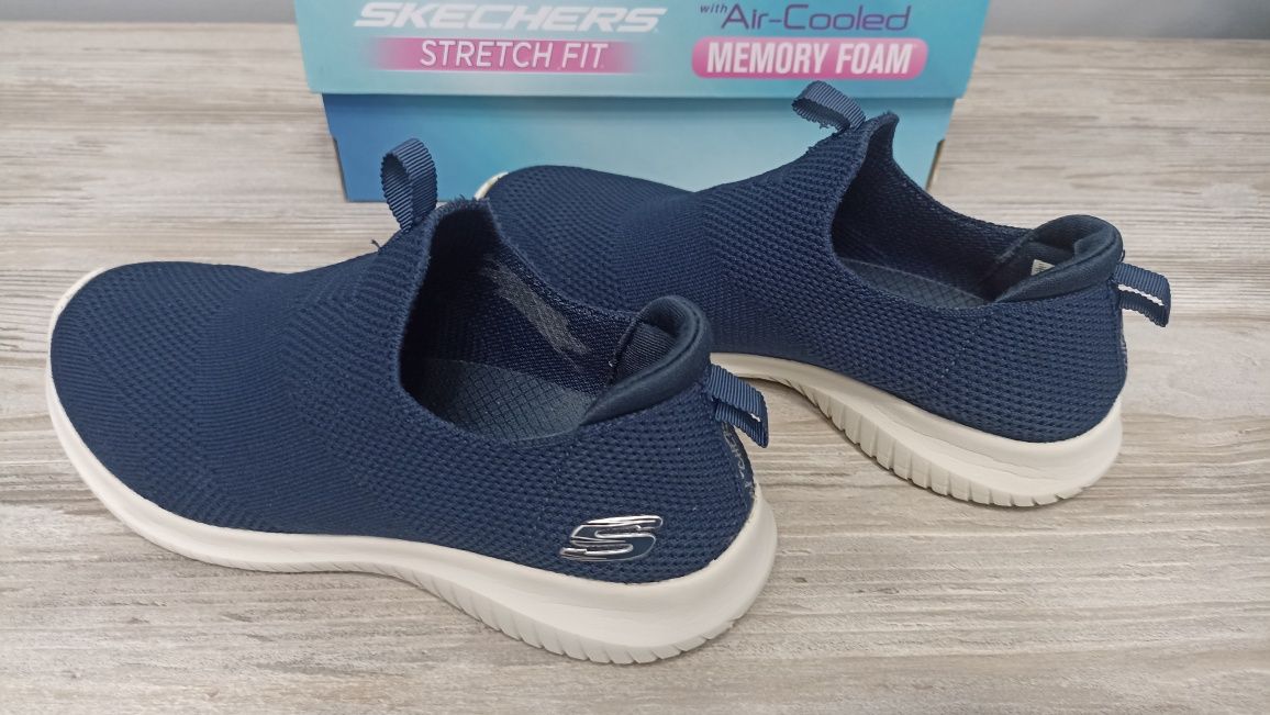 Сліпони кросівки Skechers Ultra Flex-First Take, б/в