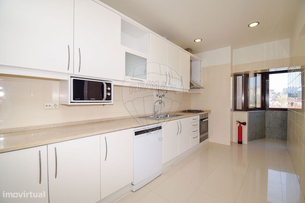 Apartamento T3 para arrendamento
