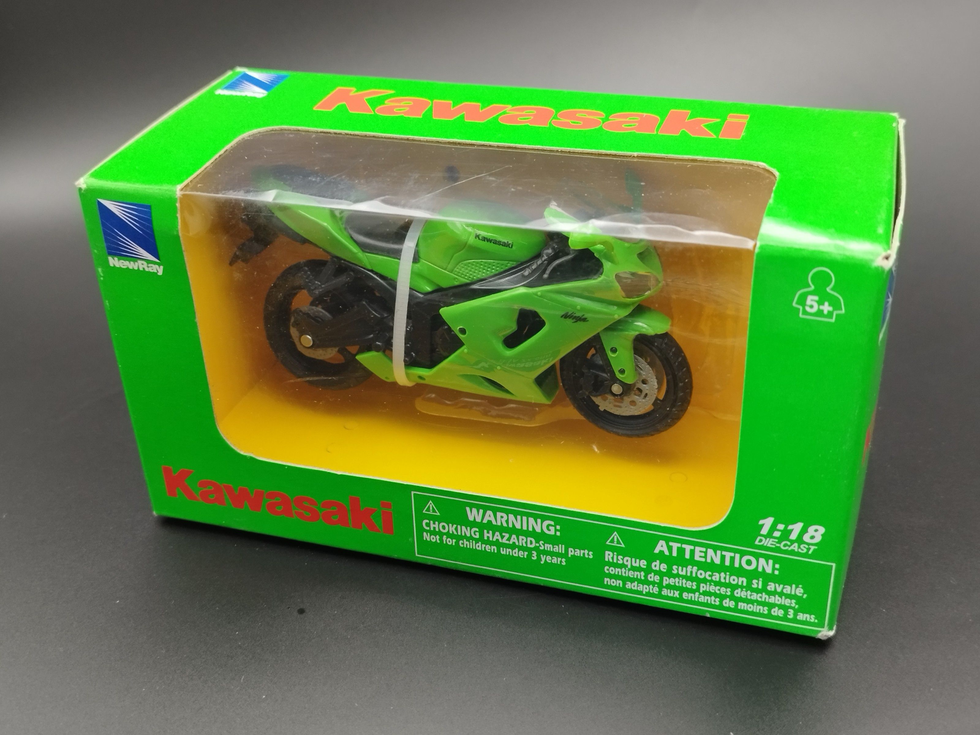 1:18 NewRey Motocykl Kawasaki Ninja ZX-6RR Motor model