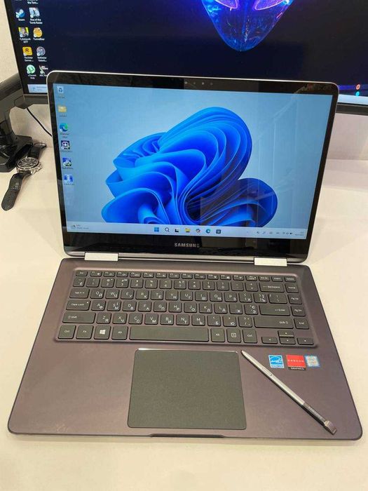 Ноутбук Samsung 15 Intel i7-8550U 1.80GHz 16GB 256GB Radeon 500 Toucsc