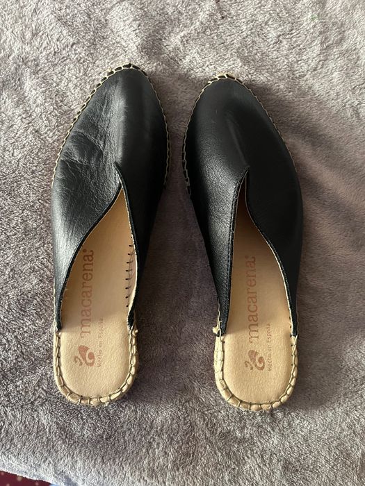 Шльопанці 36 р, шкіряні