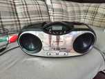 Radio MANTA z Bluetooth, NFC I USB