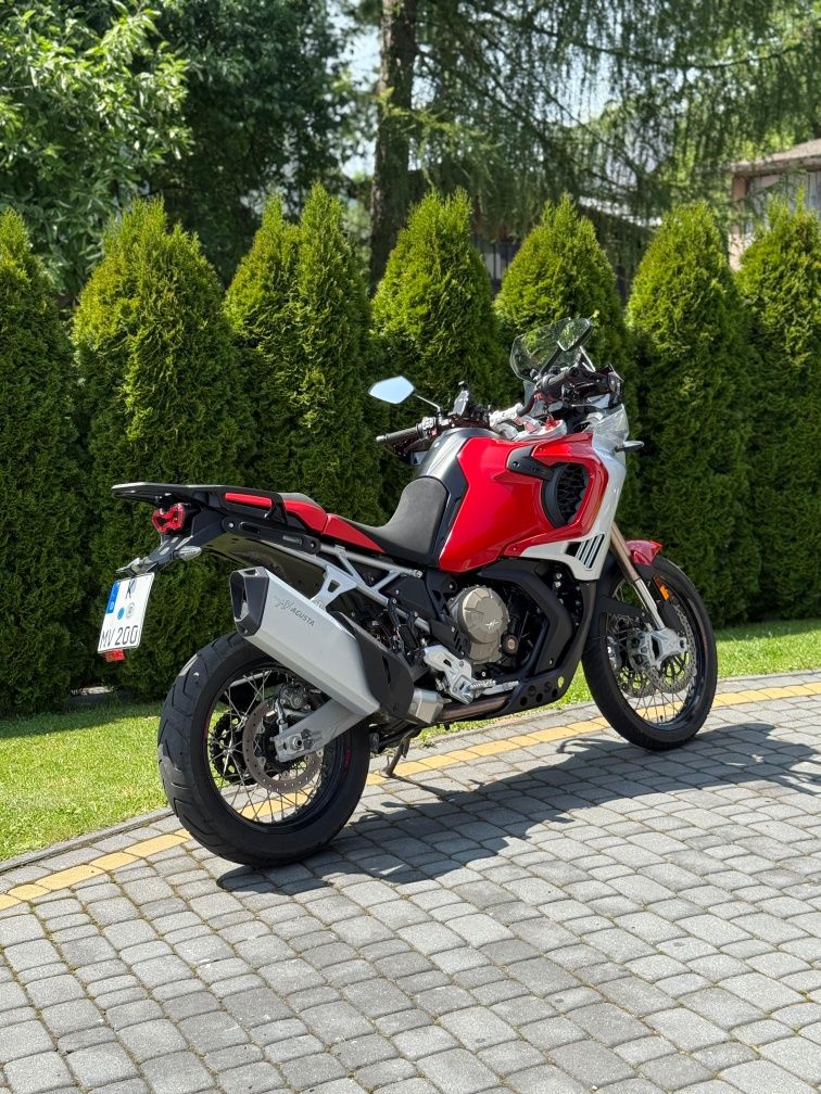 Wypozyczalnia motocykli MV Agusta Tourismo Veloce
