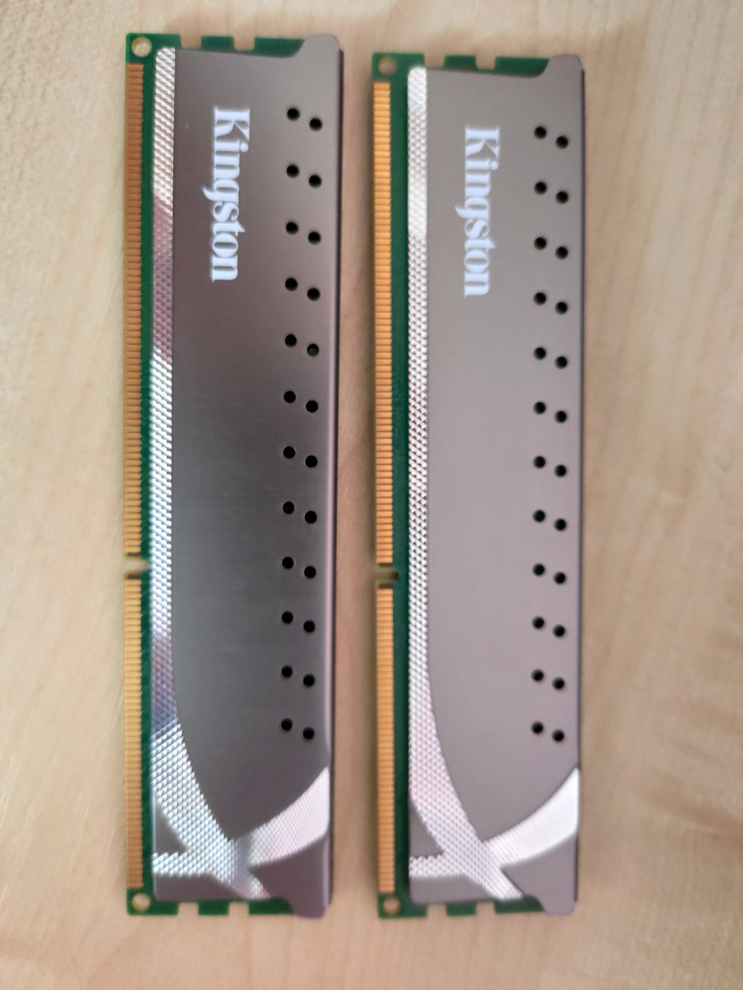 Pamięć kości RAM DDR 3 1600MHZ (2x2GB) CL9 Kingston HyperX 4 GB