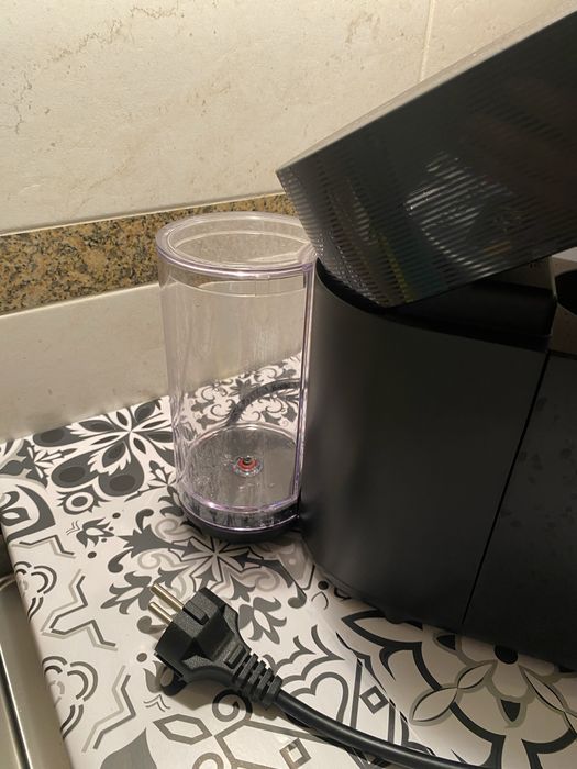 Maquina de cafe nespresso vertuo