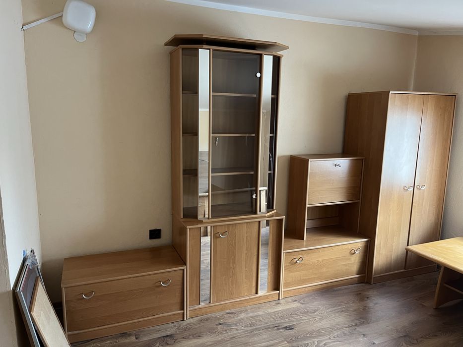 Zestaw mebli meblościanka szafa komoda