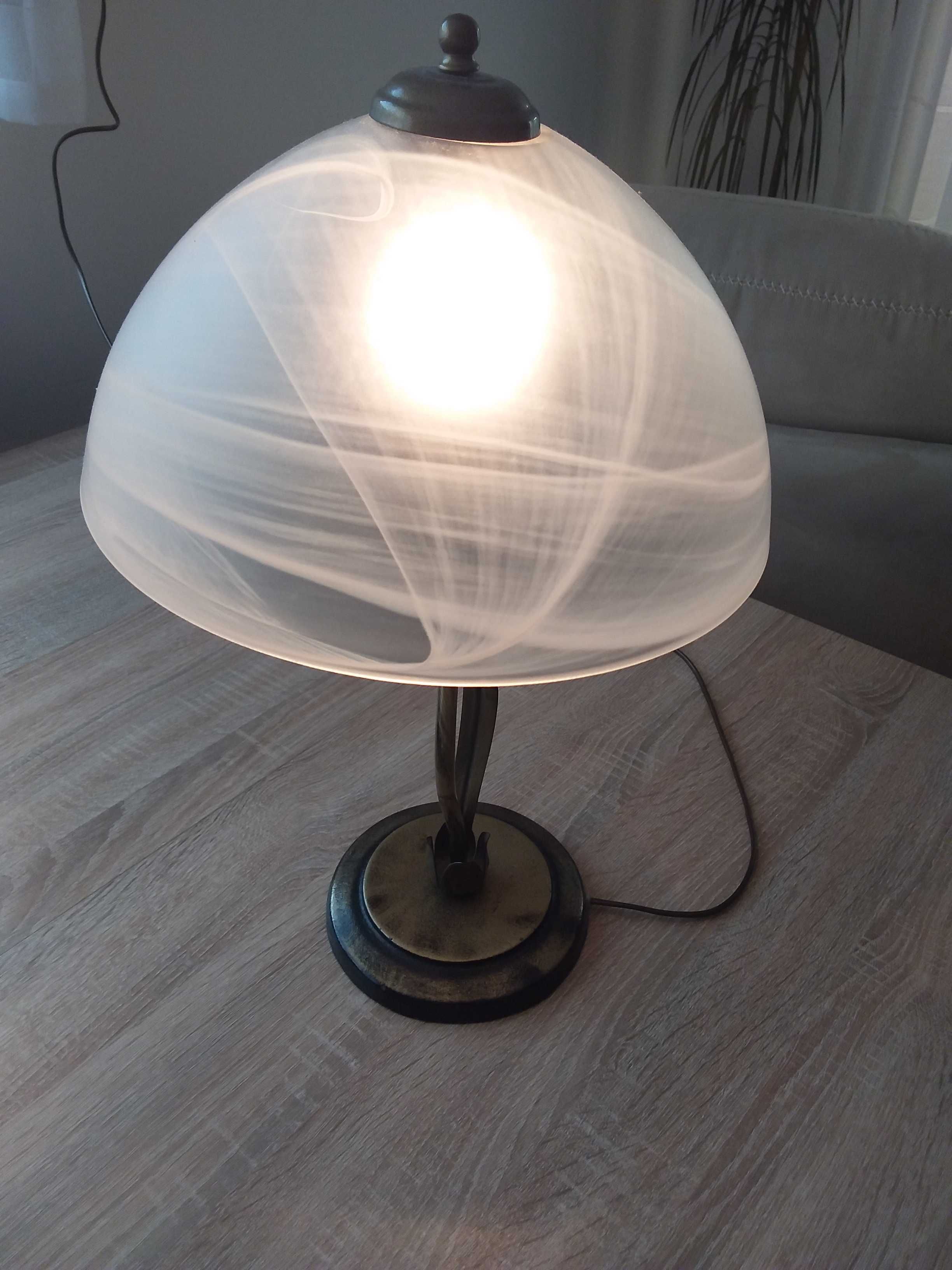 Lampka nocna/ stołowa