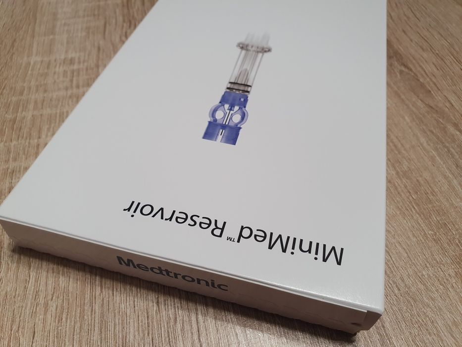 NOWY Zestaw 10x pojemnik zbiornik na insulinę 3ml Medtronic