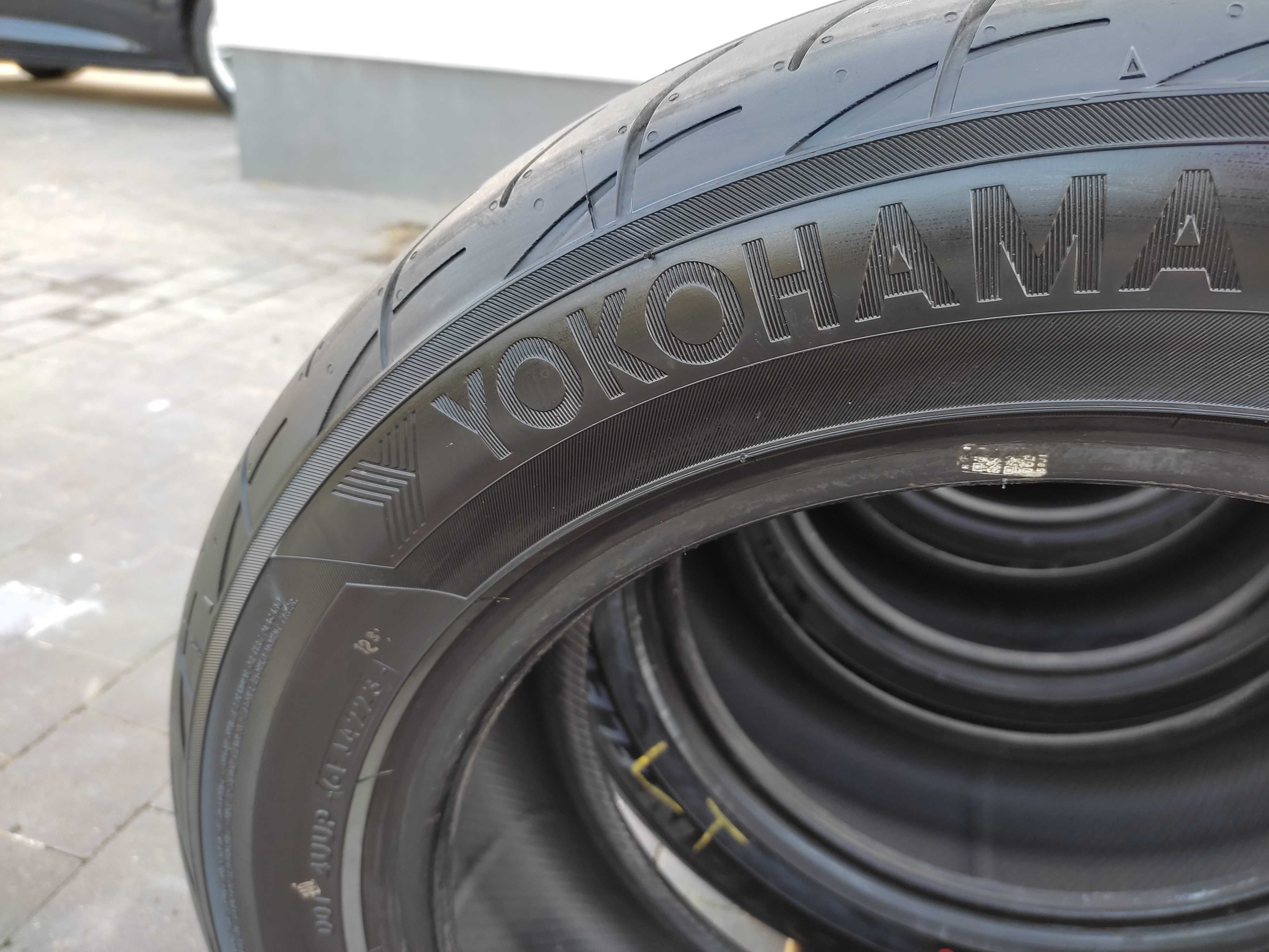 Opony letnie Yokohama Advan Fleva 225/55/R17. 2023r. 1500 km przebieg.