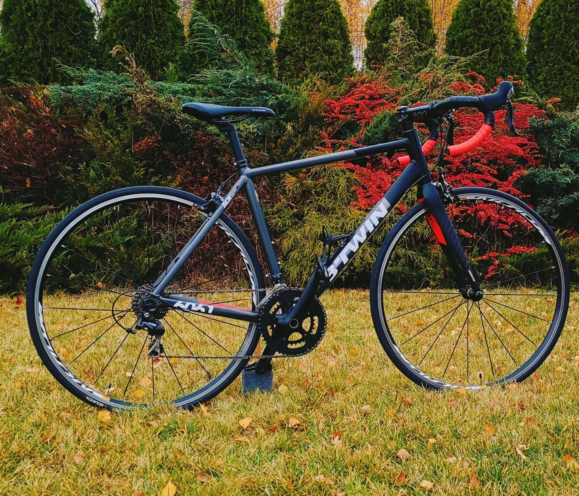 BTwin TRIBAN 540 rower szosowy, rozmiar M (SHIMANO 105)