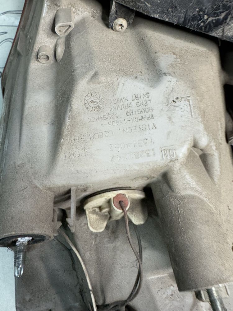 Opel Astra J IV kombi Lampa lewa tylna