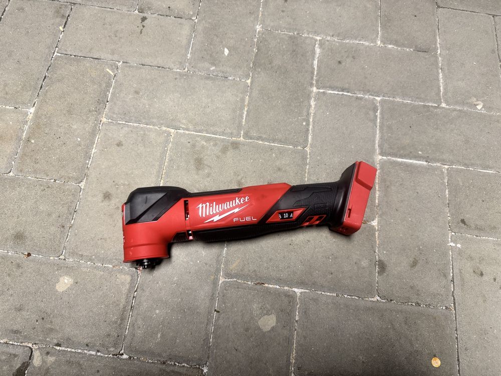 Narzędzie wielofunkcyjne Milwaukee M18 FMT-0
