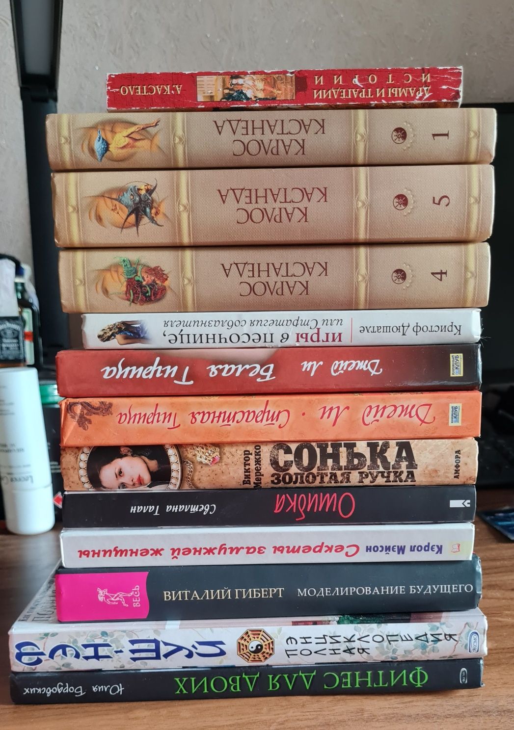 Продам книги в отличном состоянии