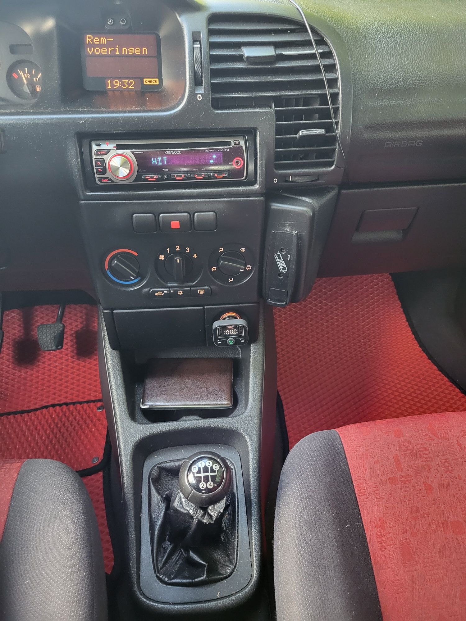 Продам  надійний Opel Zafira 1.6 2001рік.