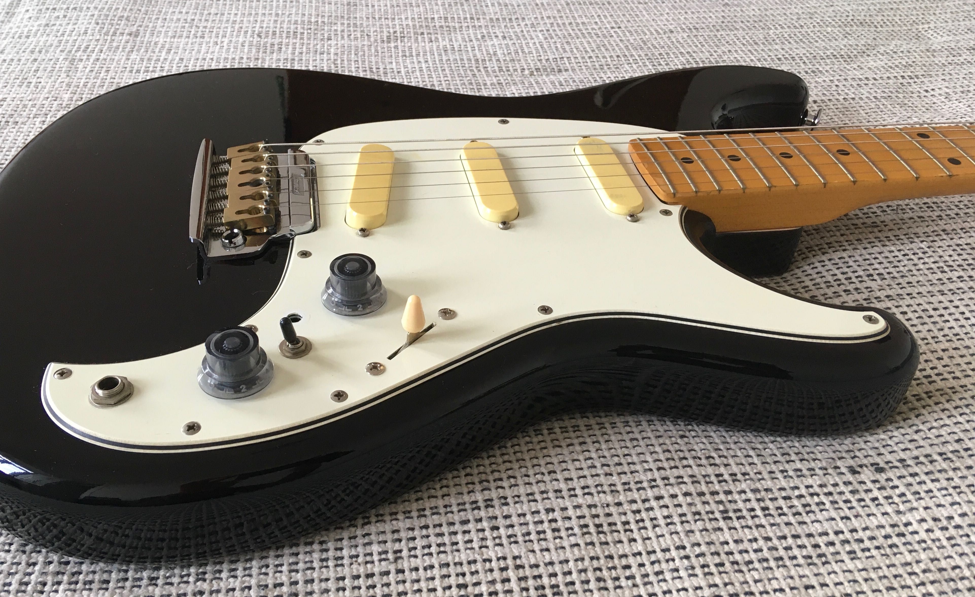 Ibanez Roadstar II Series 1984 RS135 BK