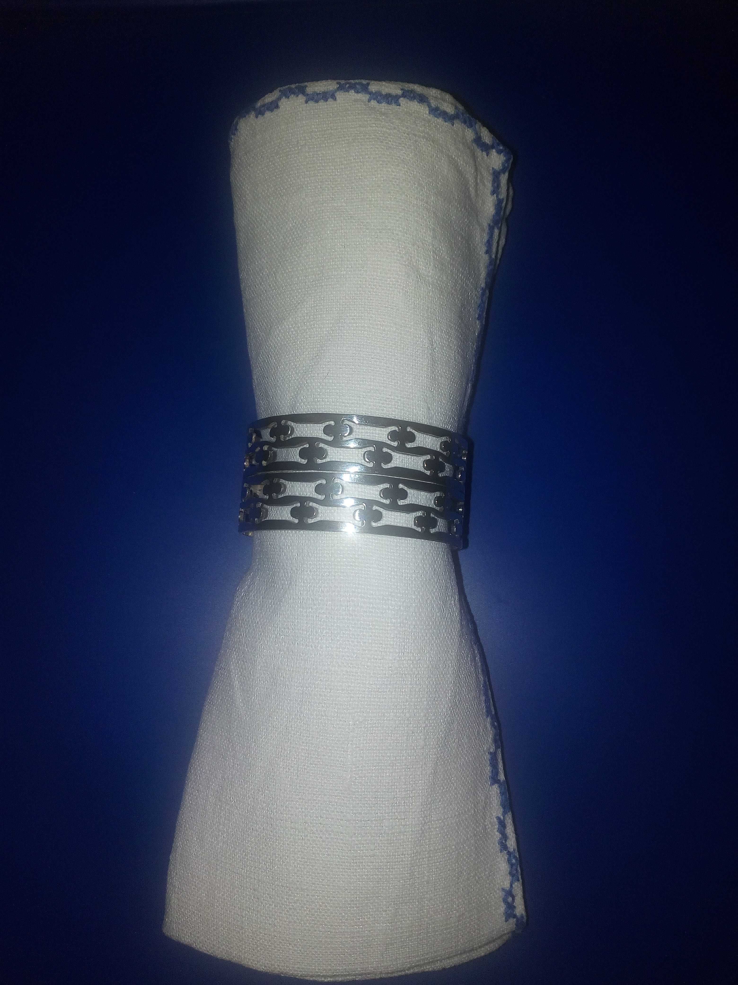 Argola de guardanapo de casquinha com banho de prata