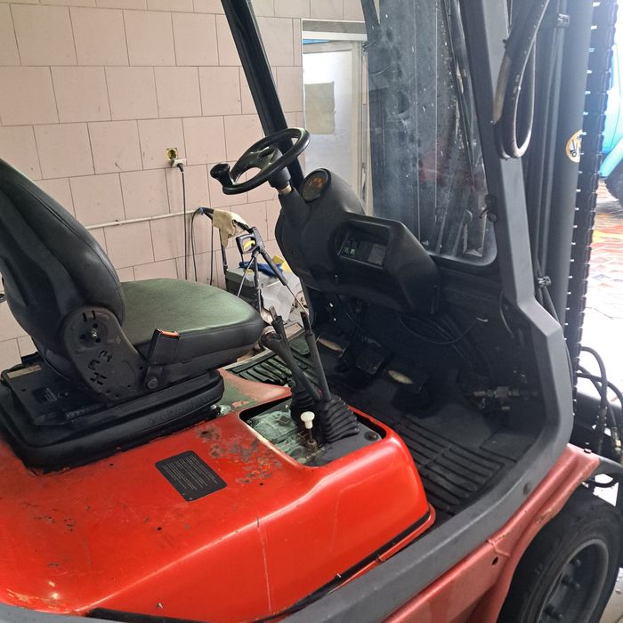Вилочний Навантажувач Linde HD30.