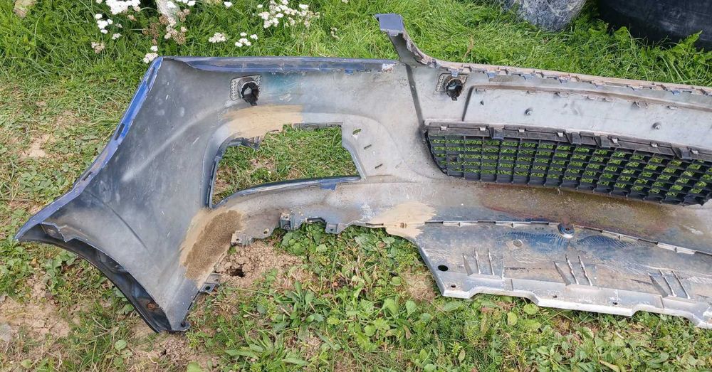 Передний бампер Opel Vectra C рестайл, туманки, губа, решетки