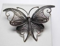 Srebrna broszka filigranowy trójwymiarowy motyl vintage.