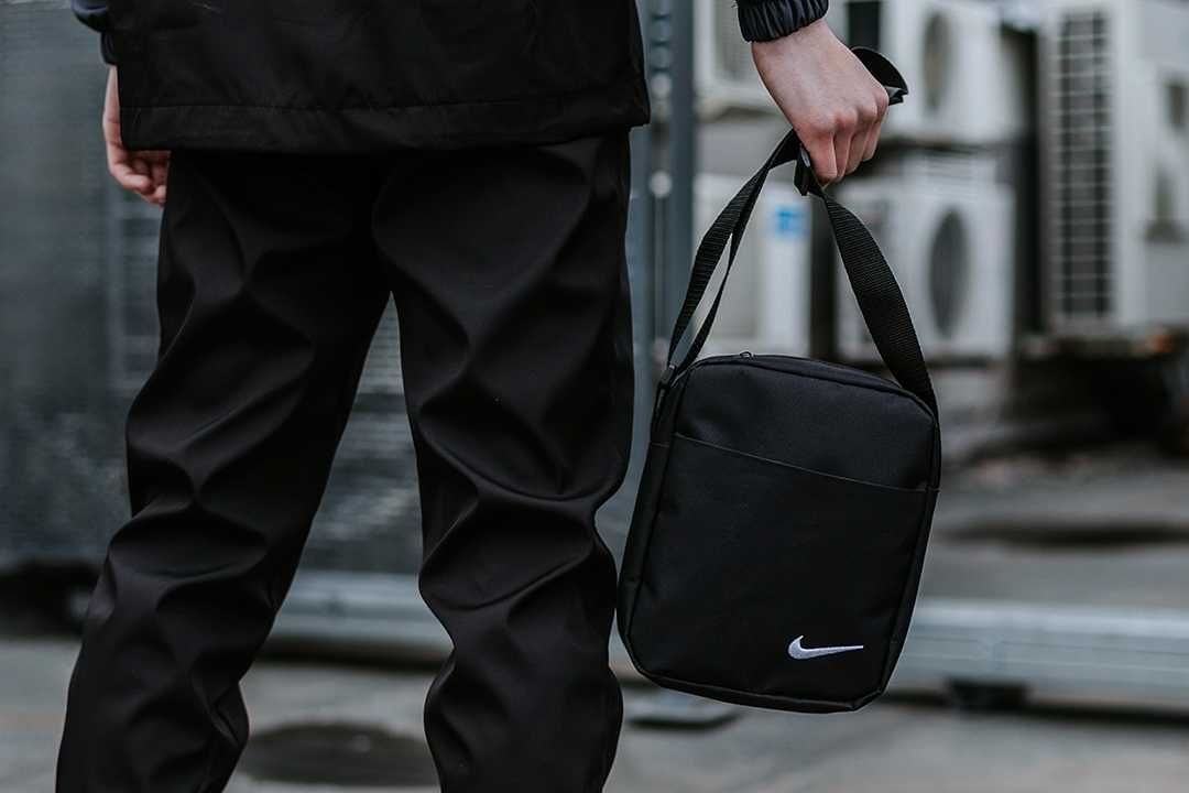 Сумка месенджер Nike чорна, барсетка через плече Найк з вишитим лого
