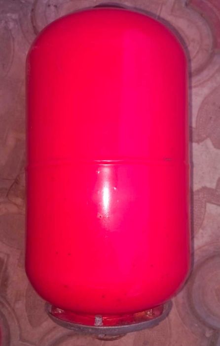 Розширювальний бачок