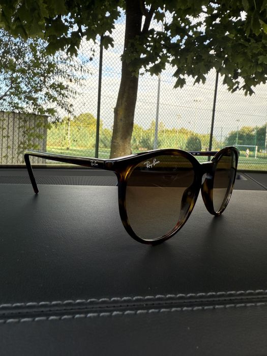 Okulary przeciwsloneczne RayBan RB2204